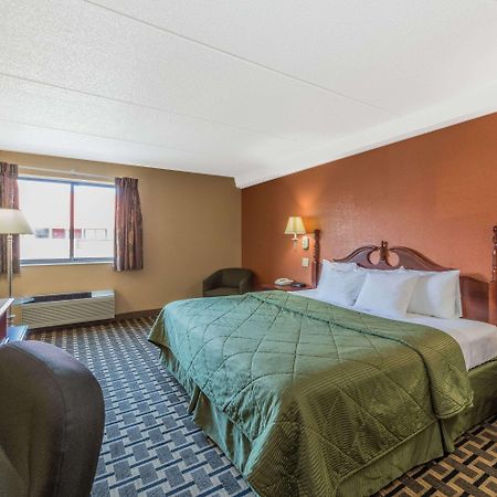 Days Inn By Wyndham Hurstbourne Louisville Ngoại thất bức ảnh