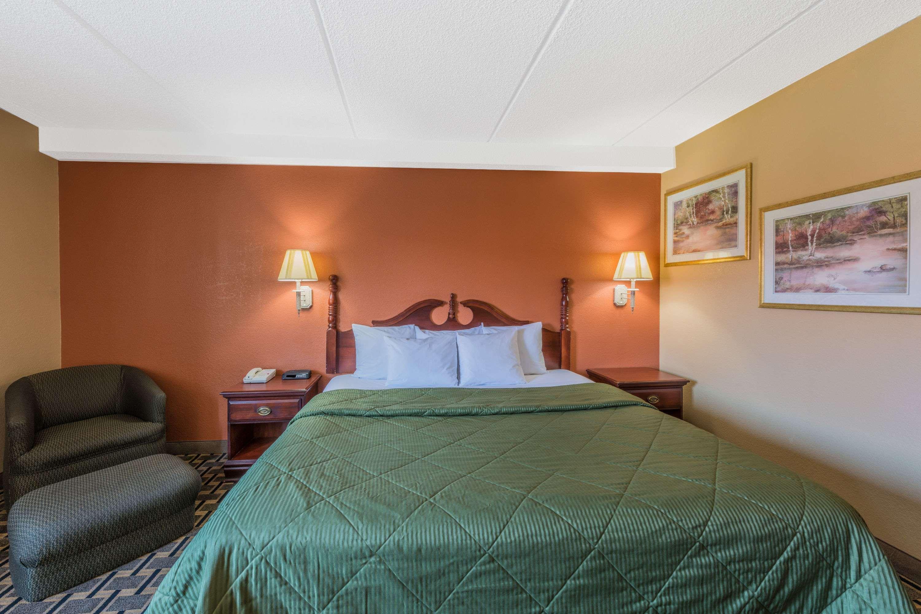 Days Inn By Wyndham Hurstbourne Louisville Ngoại thất bức ảnh